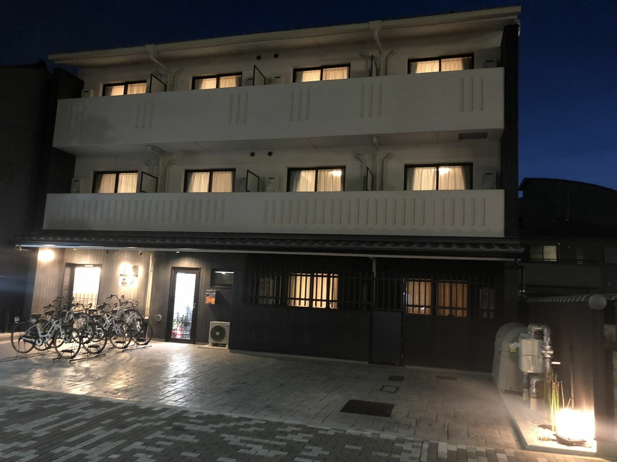 Готель Tabist Kyogura Kyoto Nijo Екстер'єр фото